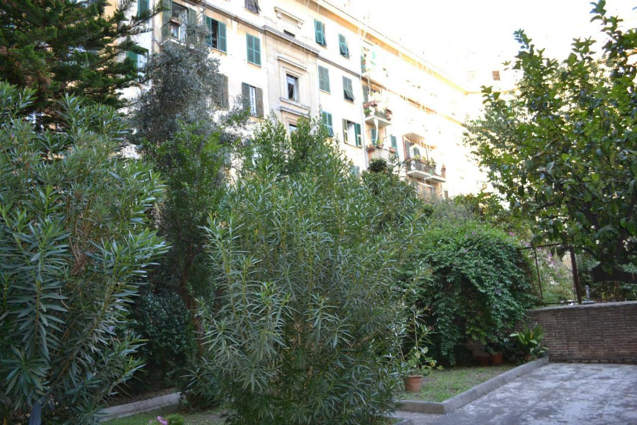 Dixi Bird Guesthouse Rom Exteriör bild